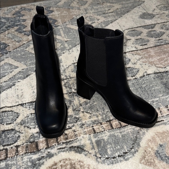 Steve Madden Shoes - Steve Madden KORALINE Booties